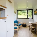 度假居 Tiny House Saint-Cernin-de-lʼHerm