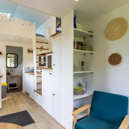 Dom wakacyjny Tiny House Saint-Cernin-de-lʼHerm