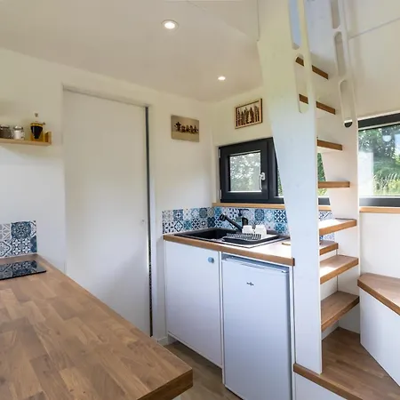 Tiny House 度假居 Saint-Cernin-de-lʼHerm